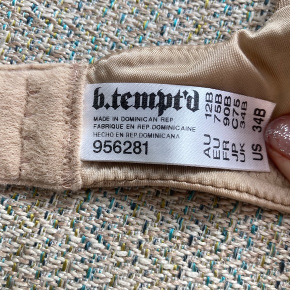 Women’s bra - Picture 3 of 3